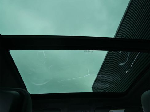 Used 2023 Audi Q3 2.0T Premium Plus w/ Premium Plus Package image 14