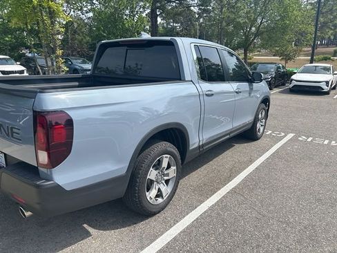 Used 2025 Honda Ridgeline RTL image 4