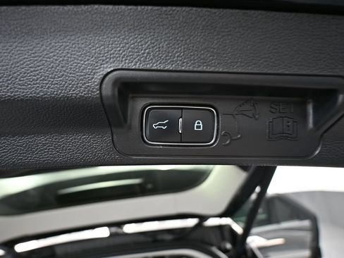 Used 2025 Ford Explorer Active w/ Active Comfort Package AWD/4WD image 44