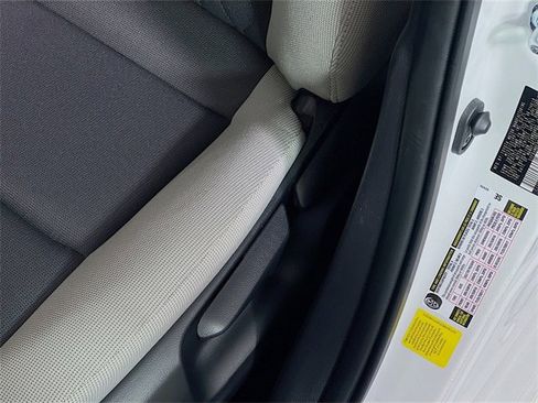 Used 2025 Toyota Corolla LE image 12