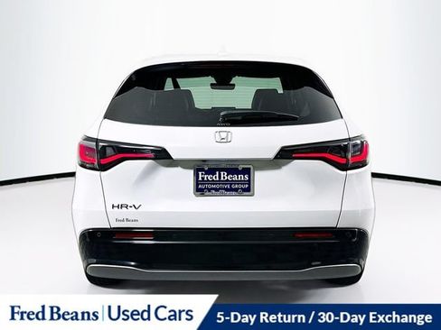 Used 2024 Honda HR-V EX-L image 9