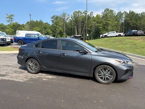 Used 2022 Kia Forte GT-Line FWD image 12