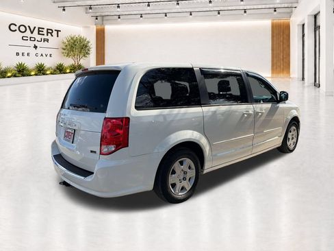 Used 2012 Dodge Grand Caravan SE FWD image 11