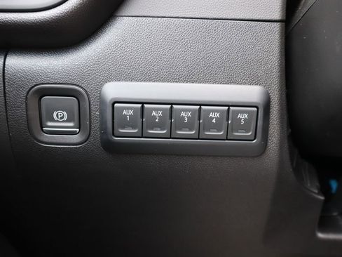 New 2025 Chevrolet Silverado 2500 W/T w/ WT Convenience Package AWD/4WD image 15