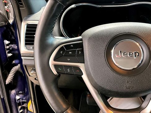 Used 2018 Jeep Grand Cherokee Limited AWD/4WD image 23