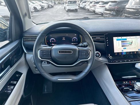 Used 2023 Jeep Wagoneer L 4WD image 24