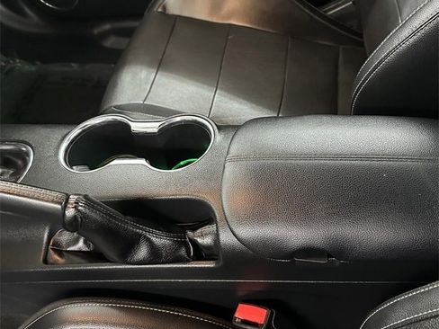 Used 2017 Ford Mustang GT Premium image 20