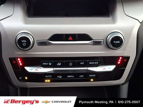 Used 2023 Ford Explorer XLT w/ Equipment Group 202A image 19