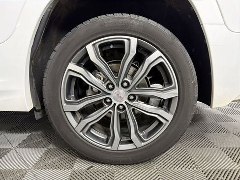 Used 2018 GMC Terrain Denali w/ Advanced Safety Package image 19