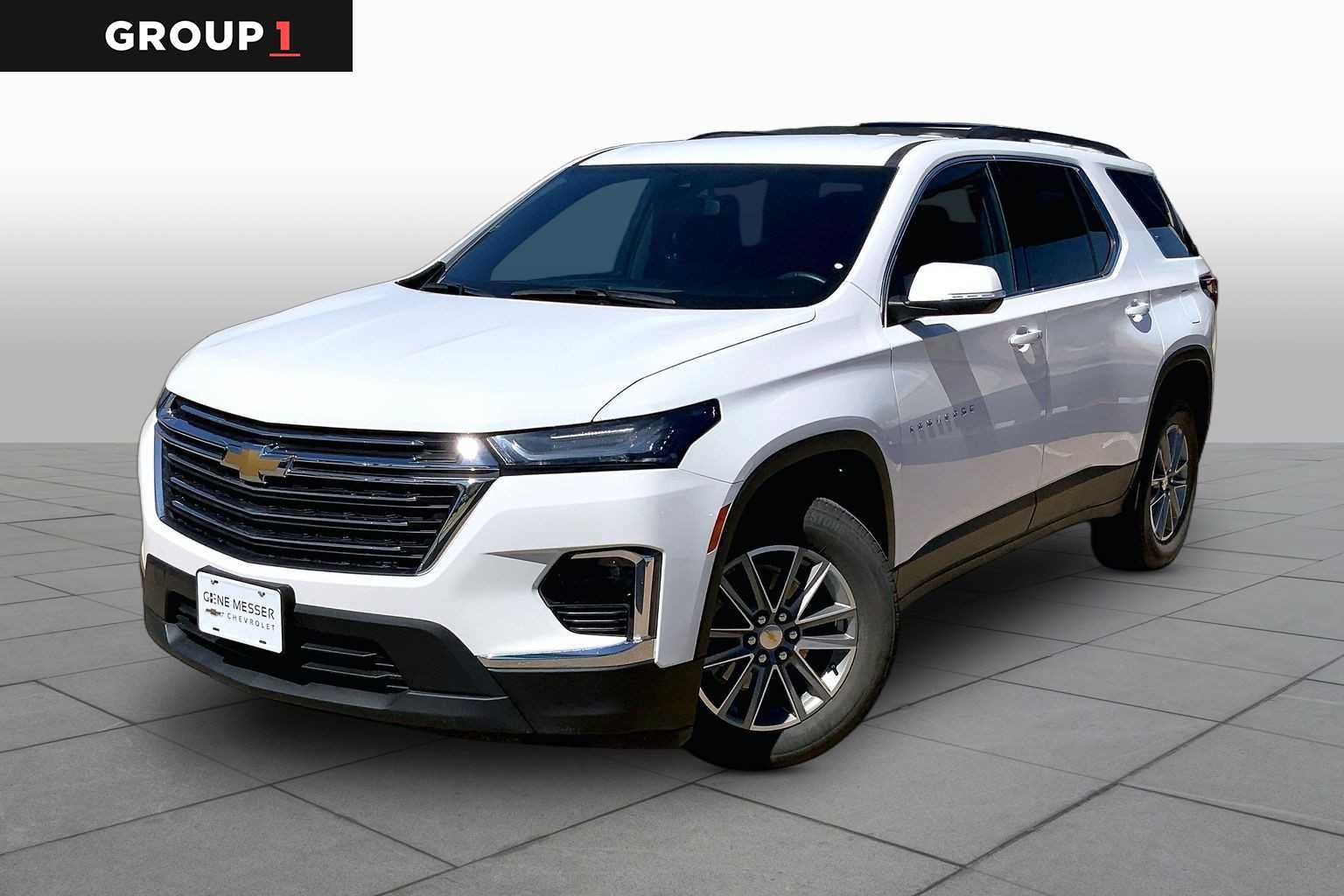 Used 2022 Chevrolet Traverse LT FWD image 1