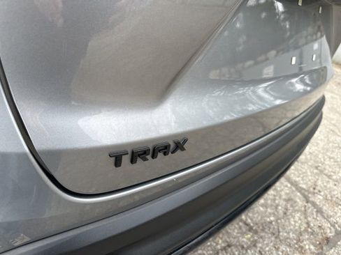 Used 2024 Chevrolet Trax RS w/ Driver Confidence Package image 25