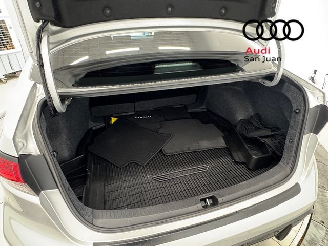 Used 2026 Toyota Corolla SE FWD image 9