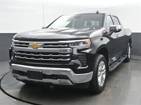 Used 2025 Chevrolet Silverado 1500 LTZ w/ LTZ Premium Package image 1