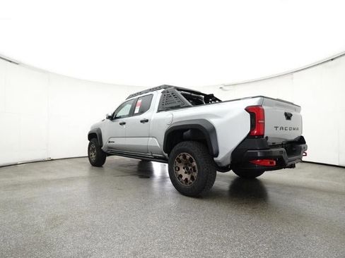 New 2025 Toyota Tacoma 4x4 Double Cab Hybrid image 21