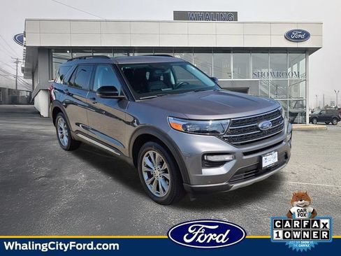 Used 2023 Ford Explorer XLT w/ Equipment Group 202A AWD/4WD image 1