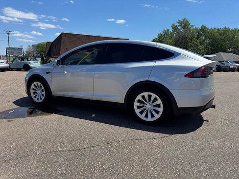 Used 2018 Tesla Model X 100D AWD/4WD image 8