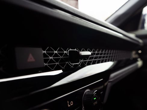 Used 2024 Honda Accord Sport image 31