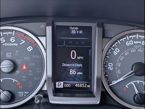 Used 2022 Toyota Tacoma SR5 image 21