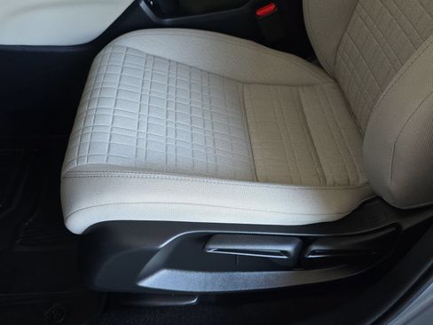 Certified 2025 Honda HR-V LX image 29