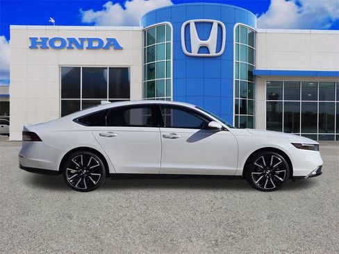 New 2025 Honda Accord Touring image 2