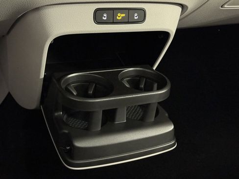 New 2025 Volkswagen ID. Buzz Pro S Plus image 36