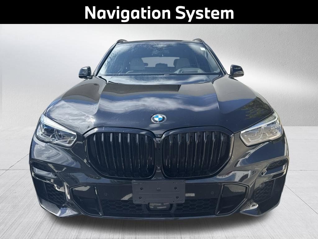 Used 2022 BMW X5 xDrive40i w/ M Sport Package AWD/4WD image 3