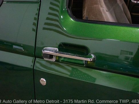 Used 1996 Ford Bronco XLT image 29