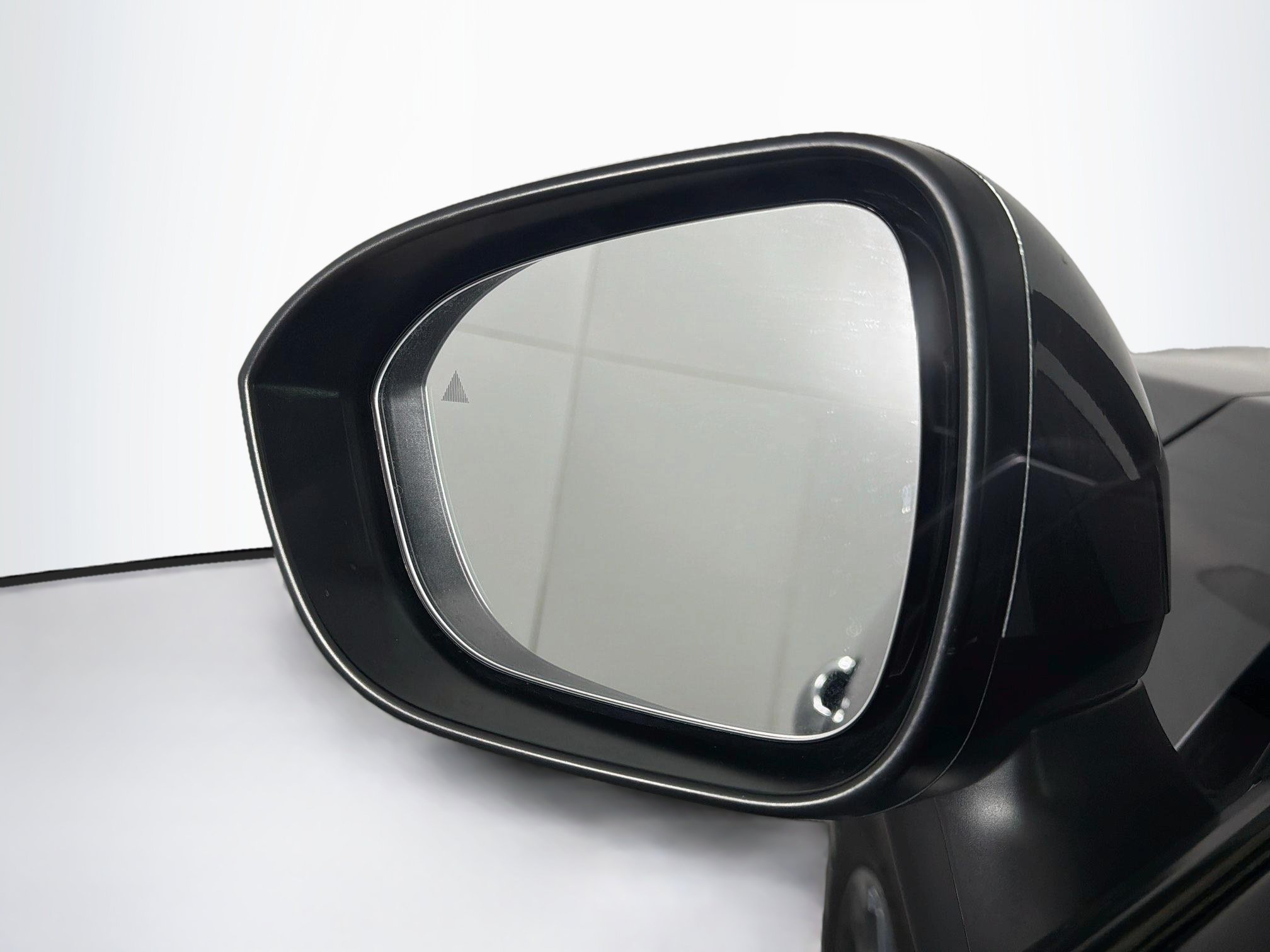 Used 2025 Nissan Rogue SV FWD image 16