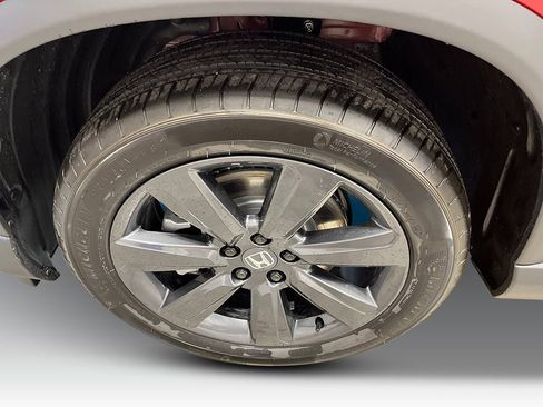 New 2025 Honda Pilot Sport image 11