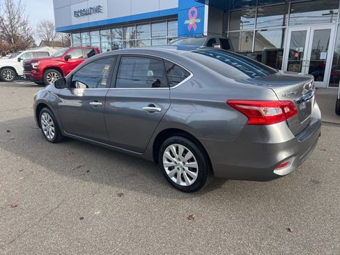 Used 2016 Nissan Sentra S image 4