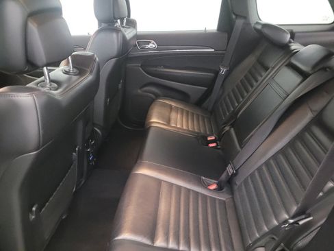 Used 2019 Jeep Grand Cherokee Limited X image 18