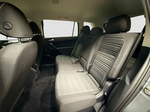 Used 2022 Volkswagen Tiguan S image 24