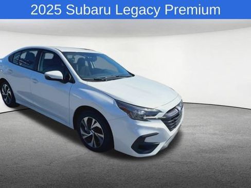 Used 2025 Subaru Legacy Premium w/ Popular Package #1A AWD/4WD image 2