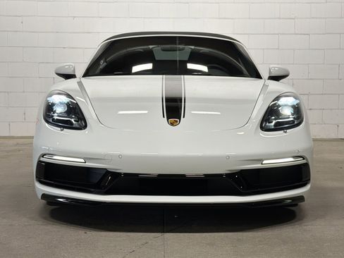 Certified 2025 Porsche 718 Boxster RWD image 9