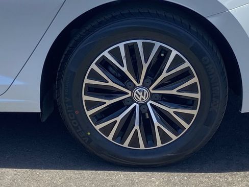 Used 2019 Volkswagen Jetta SE FWD image 28