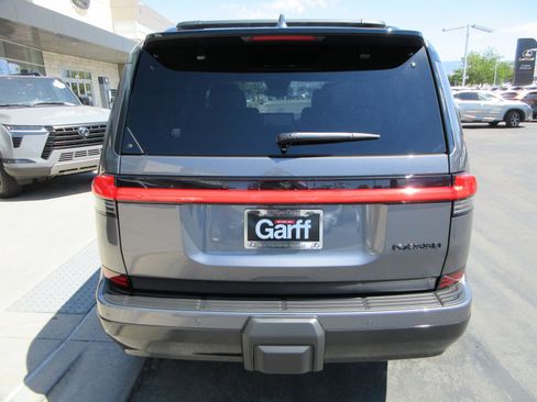 Used 2025 Lexus GX 550 w/ Accessory Package (2T) AWD/4WD image 7
