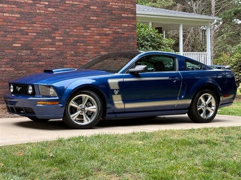 Used 2009 Ford Mustang GT Premium image 9