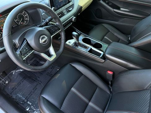 Certified 2023 Nissan Altima 2.5 SR image 17