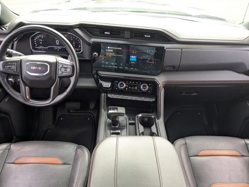Used 2024 GMC Sierra 1500 AT4 w/ AT4 Premium Package image 29