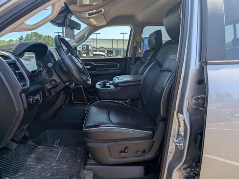 Used 2022 RAM 3500 Laramie AWD/4WD image 13