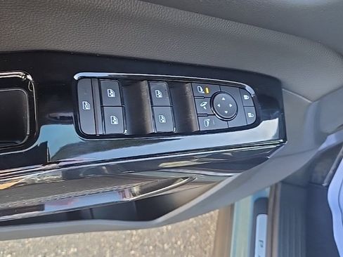 New 2026 Nissan Pathfinder Platinum image 12