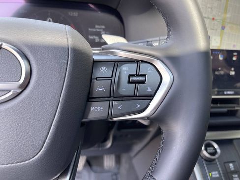 Used 2026 Lexus GX 550 w/ Cold Area Package AWD/4WD image 15