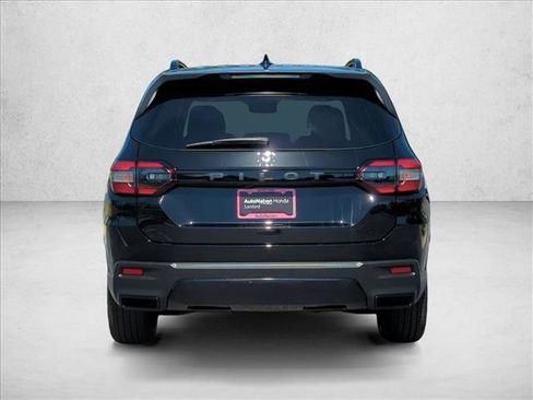 New 2026 Honda Pilot Sport image 8