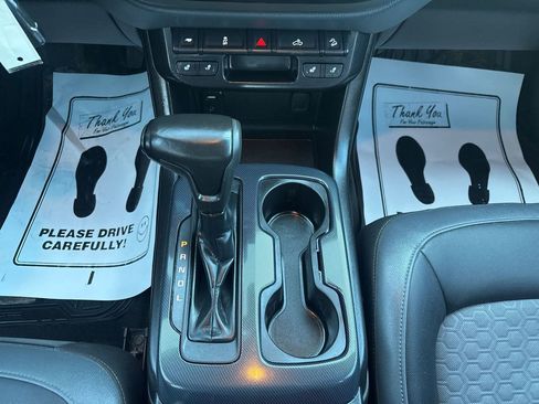 Used 2017 Chevrolet Colorado Z71 image 18