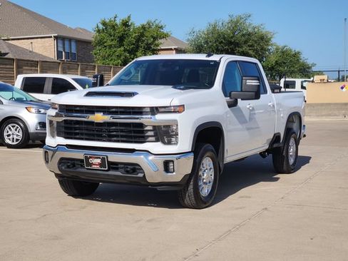 Used 2024 Chevrolet Silverado 2500 LT w/ Convenience Package RWD image 11