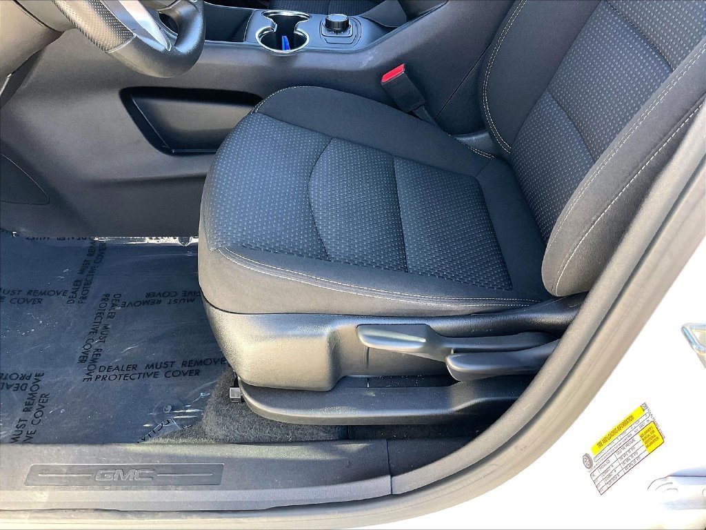 Used 2024 GMC Terrain SLE AWD/4WD image 33