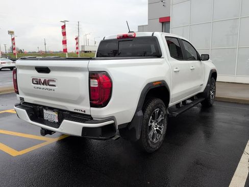 Used 2025 GMC Canyon AT4 image 12