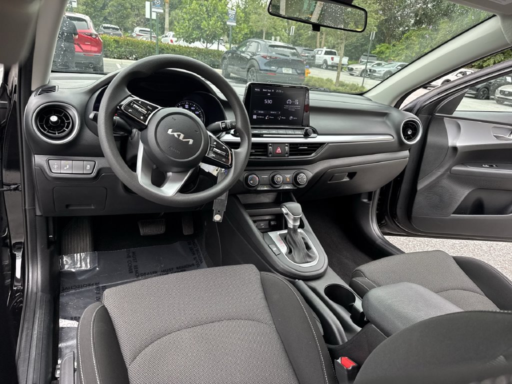 Used 2023 Kia Forte LXS w/ LXS Technology Package FWD image 35