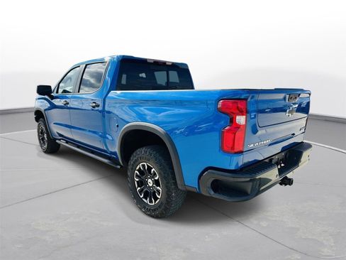 Used 2022 Chevrolet Silverado 1500 ZR2 w/ Technology Package image 41