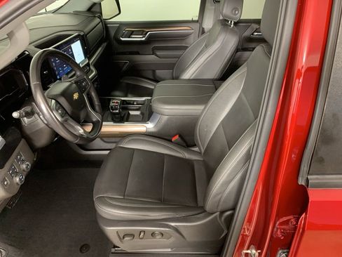 Used 2023 Chevrolet Silverado 1500 LT image 28